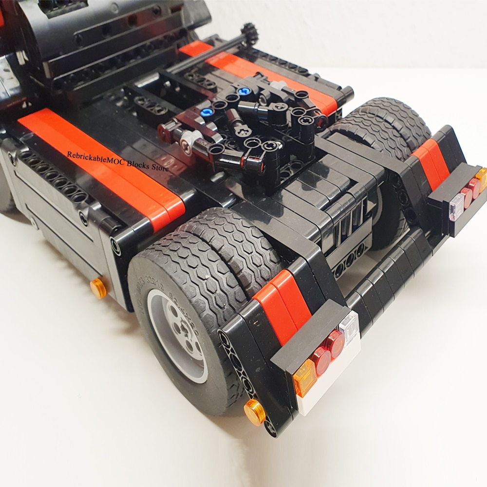 Lego Technic Arocs 8x8 MOC, JowiBuilds, Flickr