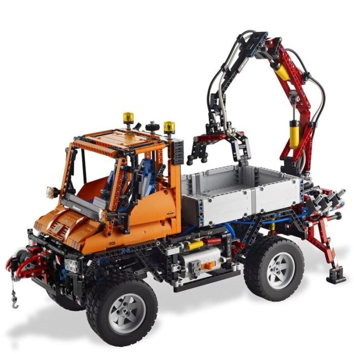 2048PCS RC 4x4 Unimog U400 With articulated crane winch technology Snowplow ChildrenToy Christmas Blocks Birthday Gift - LEPIN LEPIN Store